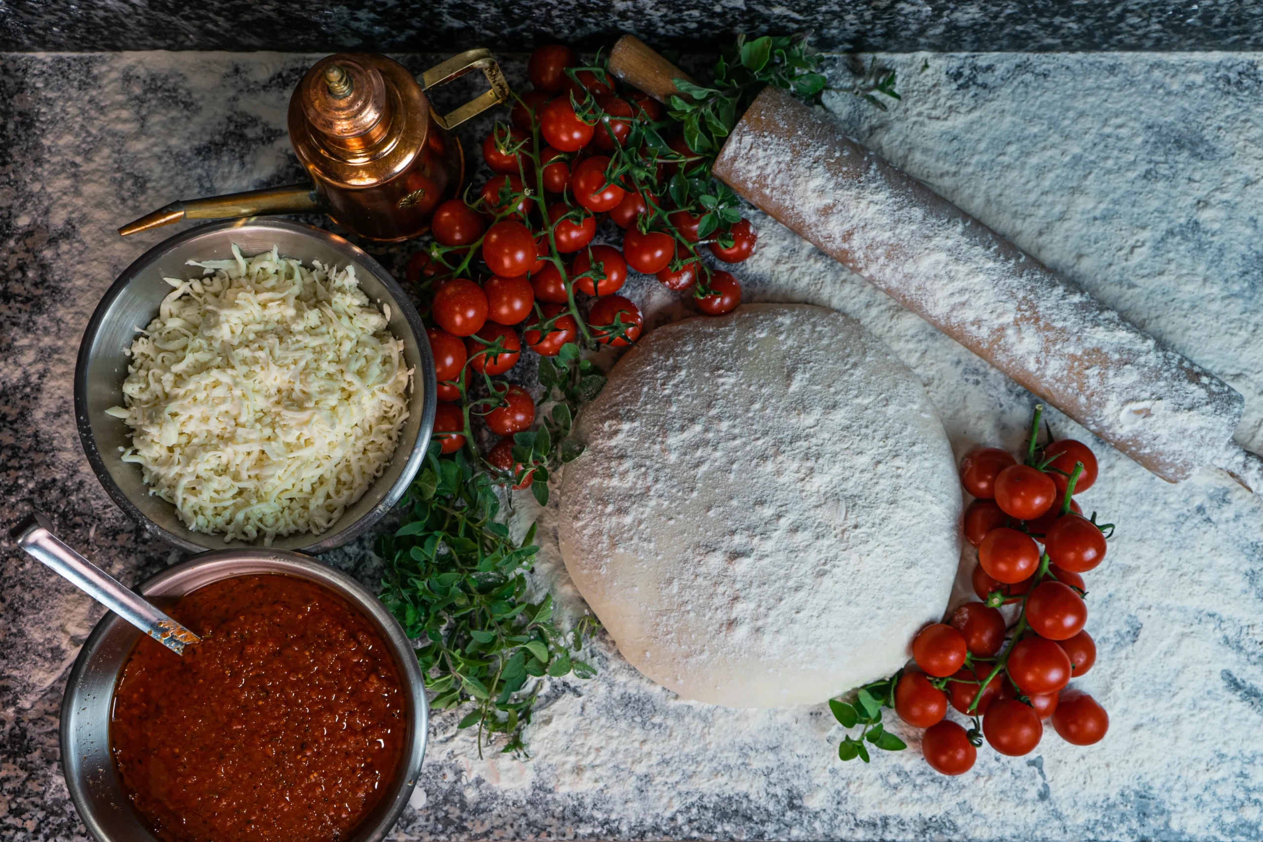 Impasto artigianale della pizza di Karma Pizza al Trancio